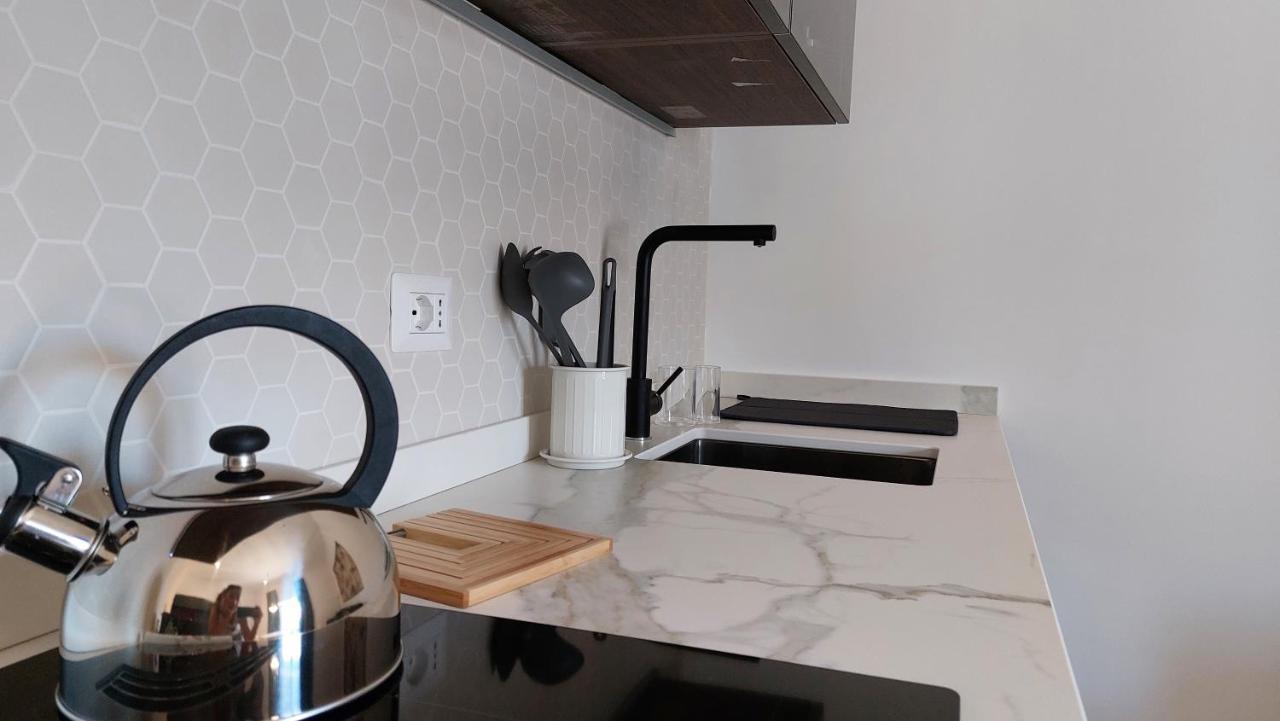 Dimora San Bartolomeo - Design, Panoramic View & Culture Apartamento Roma Exterior foto