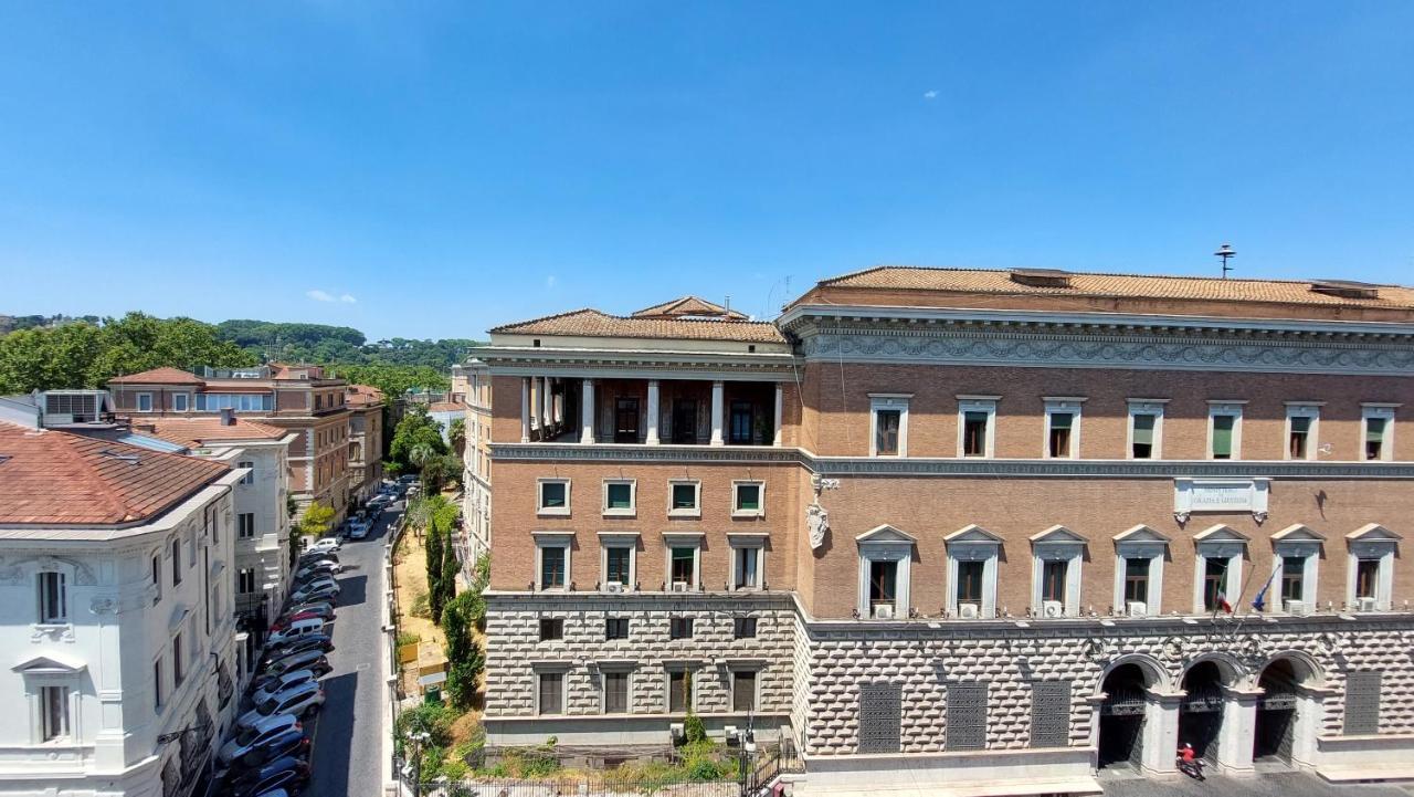 Dimora San Bartolomeo - Design, Panoramic View & Culture Apartamento Roma Exterior foto