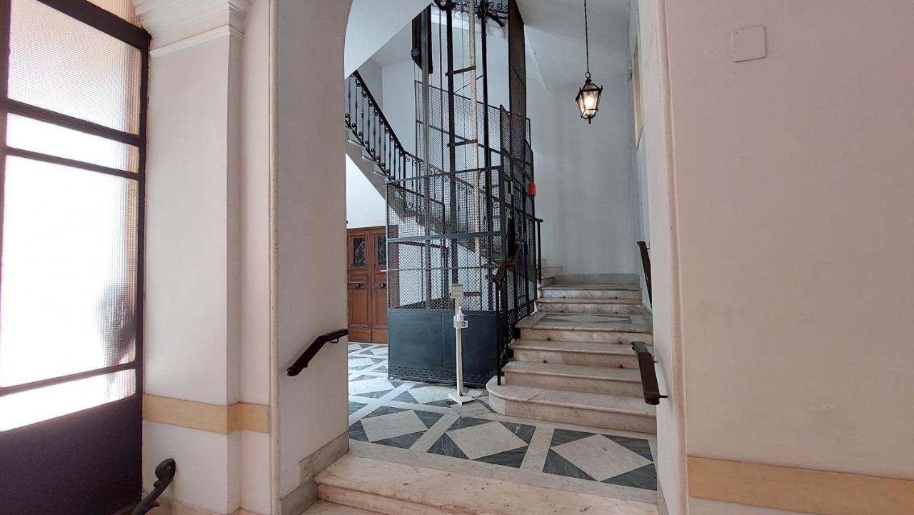 Dimora San Bartolomeo - Design, Panoramic View & Culture Apartamento Roma Exterior foto