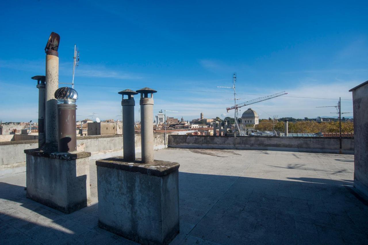 Dimora San Bartolomeo - Design, Panoramic View & Culture Apartamento Roma Exterior foto